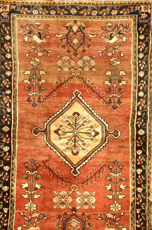 Sarogh Mahal, Persien, ca. 60 Jahre, Wolle auf Baumwolle, ca. 228 x 137 cm, SchÄtzwert: 1100.- EURO, EHZ: 2-3. Guter Erhaltungszustand