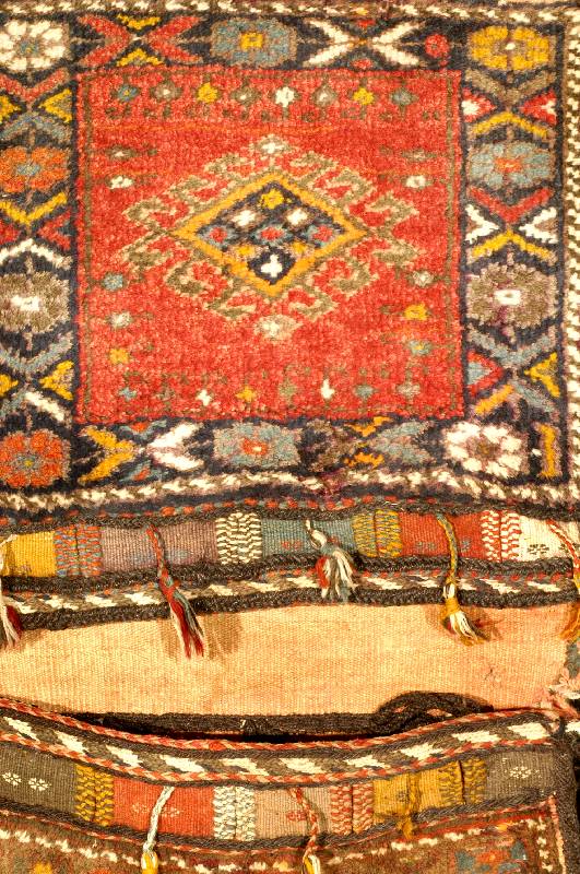 Veramin, Persien, um 1900 antik, Wolle auf Wolle, ca. 80 x 40 cm, SchÄtzwert: 990.- EURO, EHZ: 4, Selten