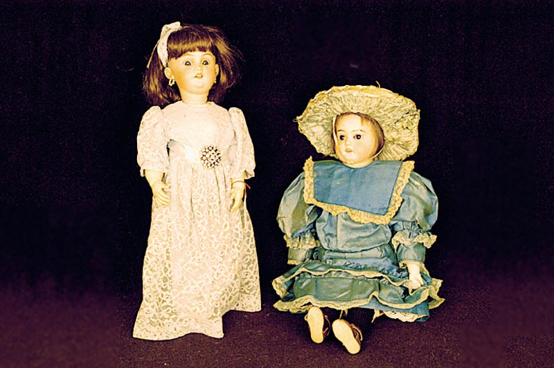 Gehpuppe, Simon & Halbig, um 1900, gemarkt SH 1039 - Cetrilly DEP 7 1/2, fÜr den franz. Markt gemacht, SchlÜssel fÜr Automatik fehlt, Fkt. ...