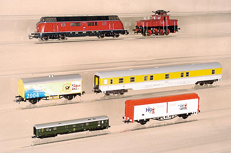 Diesellok, MÄrklin, 1972, Spur HO, Nr. 3021, Betr.-Nr. V 200 056, im orig. Karton, l. bespielt, intakt (oben)