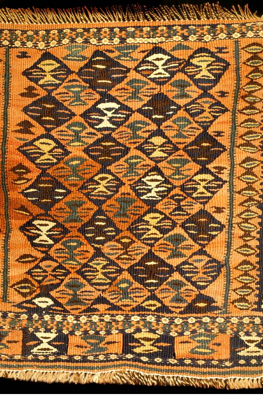 Senneh Taschenfront, Persien, um 1900, Wolle auf Wolle, ca. 52 x 53 cm, SchÄtzwert: 980.- EURO, EHZ: 2-3. Selten und SammelwÜrdig.