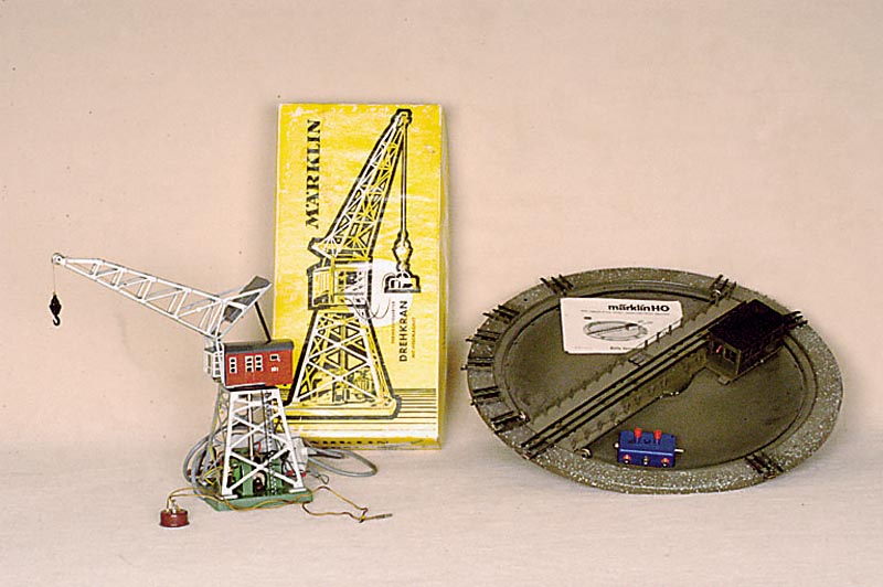 Drehscheibe, MÄrklin, 1977, Spur HO, Nr. 7186, sehr guter Zustand, lt. Einl. intakt, mit orig. Anleitung, im orig. Karton