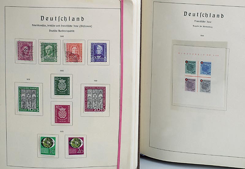 Briefmarkenalbum Bundesrepublik Deutschland 1949-1983, grÖßter Teil ungestempelt, Anfang mit Falz, nach 1954 durchgehend postfrisch mit ...