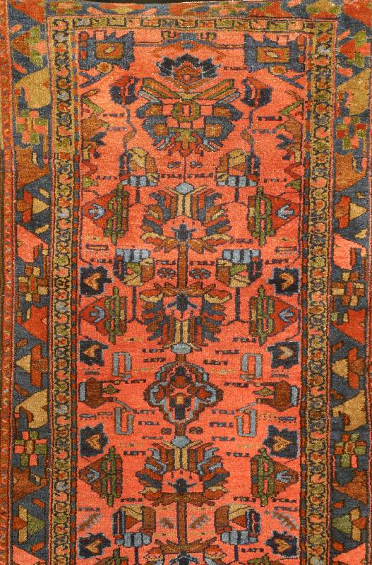 Lilian, Persien, ca. 70 Jahre, Wolle auf Baumwolle, ca. 205 x 96 cm, Schätzwert: 1600.- EURO, EHZ: 2-3, schöne freundliche Farben.