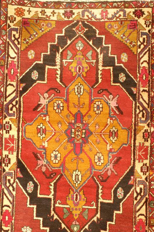Sarab, Persien, ca. 60 Jahre, Wolle auf Baumwolle, ca. 326 x 108 cm, SchÄtzwert: 850.- EURO, EHZ: 2, guter Zustand.