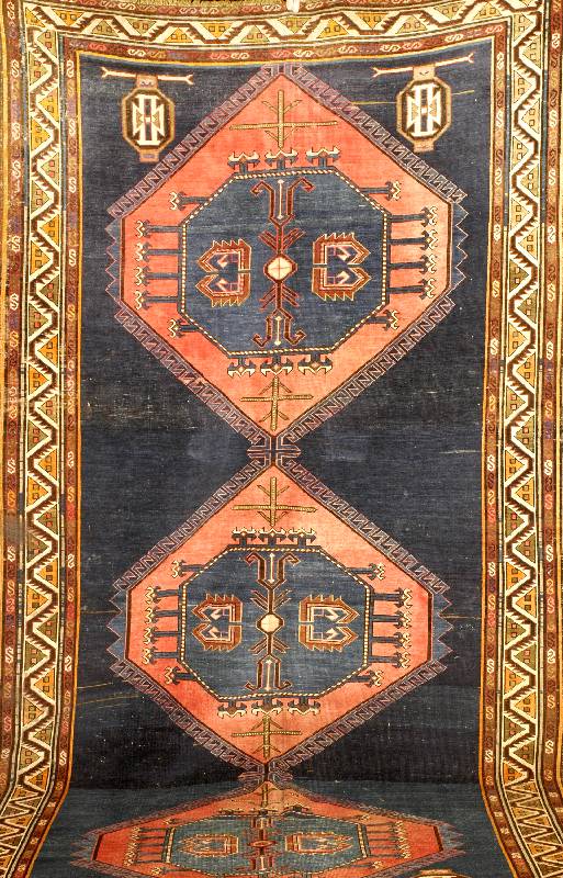 Shirwan, Kaukasus, um 1900, Wolle auf Wolle, ca. 309 x 160 cm, SchÄtzwert: 4500.- EURO, EHZ: 4. SchÖner Kaukase mit sehr ungewÖh nlicher ...