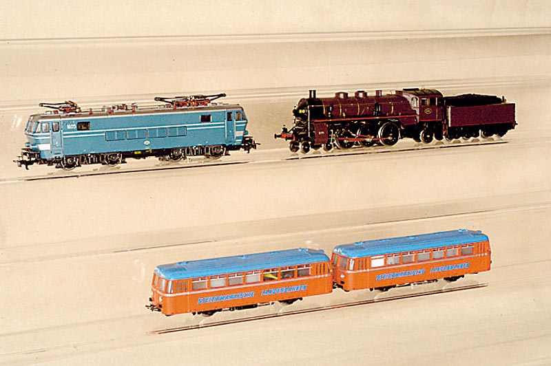 E-Lok, MÄrklin, 70er/80er Jahre, Spur HO, Nr . 3152, tÜrkis, lt. Einl. intakt, im orig. Karton, sammelw. (li. oben)