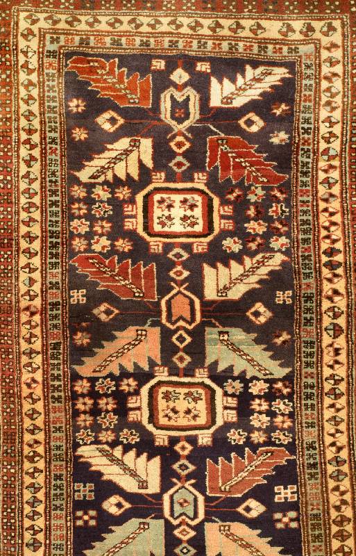 Meshgin, Persien, ca. 60 Jahre, Wolle auf Baumwolle, ca. 318 x 96 cm, Schätzwert: 1450.- EURO, EHZ: 2, Guter Erhaltungszustand.