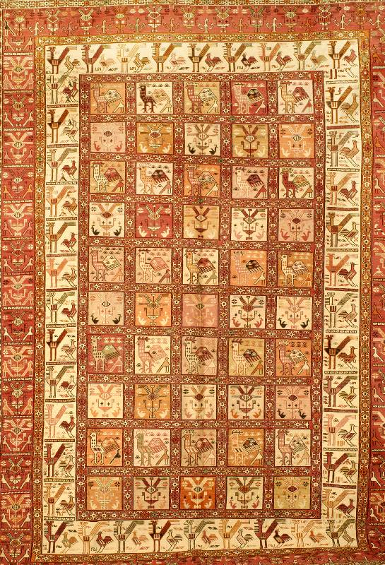 Sumakh alt, Azerbajan, um 1940, Seide auf Baumwolle, ca. 283 x 202 cm, Schätzwert: 2500.- EURO, EHZ: 2-3 (guter Erhaltungszustand ), flachgewebe, ...
