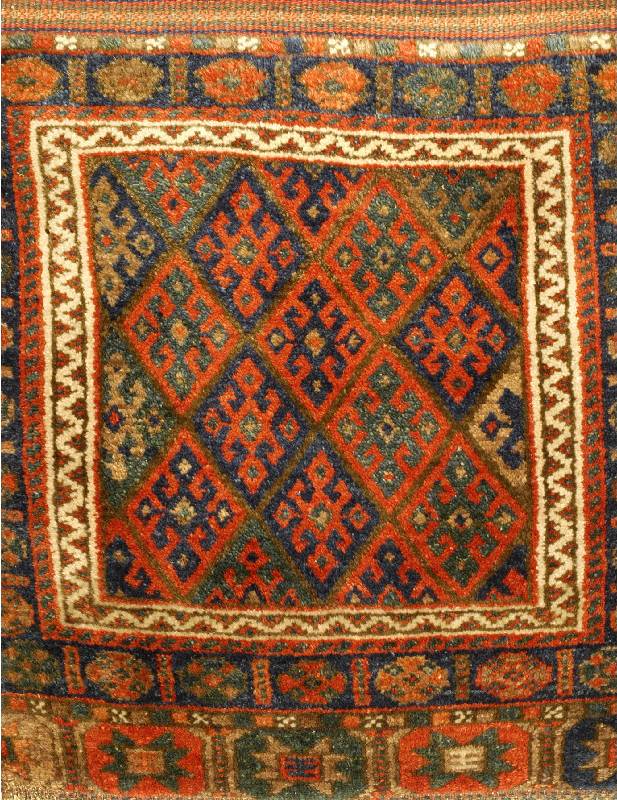 Taschenfront Antik, Kaukasus, ca. 90 Jahre, Wolle auf Wolle, ca. 63 x 66 cm, Schätzwert: 1200.- EURO, EHZ: 3, Sehr selten u nd Sammelwürdig.