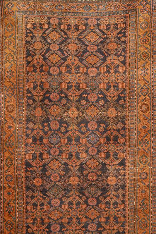 Bidjar Antik, Persien, um 1900, Wolle auf Wolle, ca. 260 x 136 cm, SchÄtzwert: 2100.- EURO, EHZ: 4. SchÖner Antiker Bidjar in selten er ...