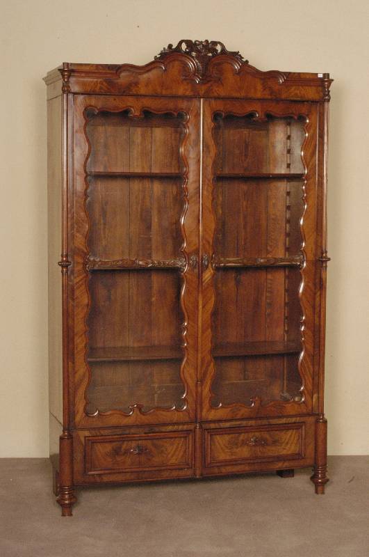 Vitrinenschrank, deutsch, um 1870, Louis -Philippe, Korpus Weichholz, Mahagonifurnier gespiegelt, unten 1 Schublade, auf Rahmen gearbeitet, ...