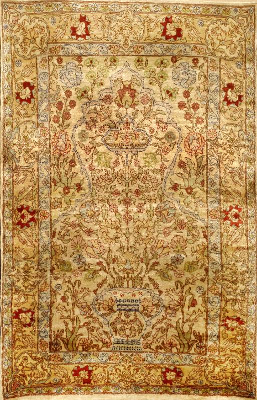 Hereke Seide alt, TÜrkei, um 1940, reine Naturseide, ca. 97 x 62 cm, SchÄtzwert: 2700.- EURO, EHZ: 2 (guter Zustand), schÖne glanzreic he Seide, ...