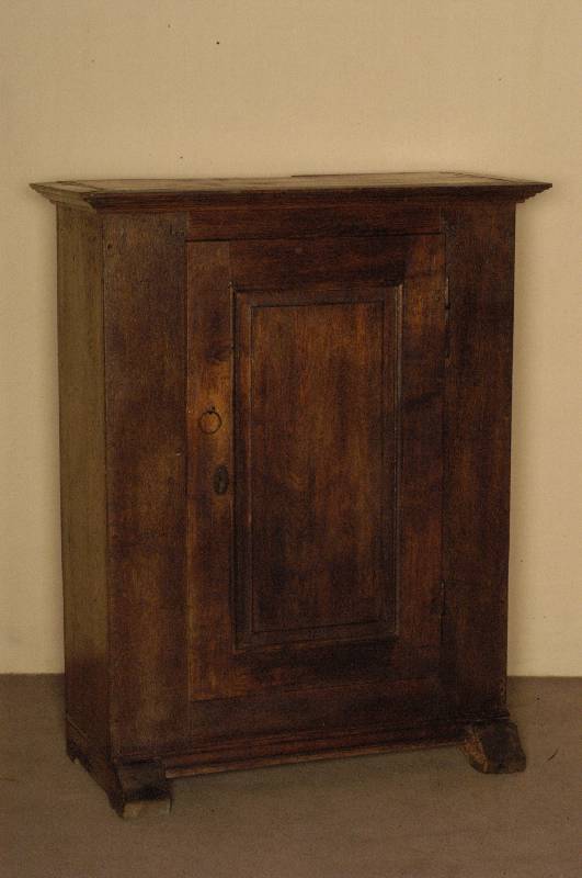 Brotschrank, deutsch/Westfalen, um 1760, Eiche massiv, 1-tÜrig, innen mit original Ablagebrettern, Kufen wohl spÄter, schÖnes MÖbel in gutem ...