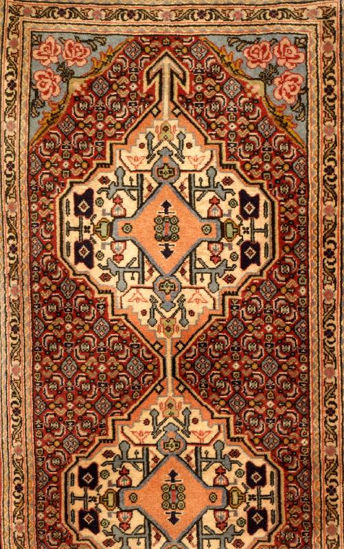 Seneh Bidjar, Persien, ca. 30 Jahre, Wolle auf Baumwolle, ca. 313 x 61 cm, SchÄtzwert: 950.- EURO, EHZ: 2, sehr strapazierfÄhig.