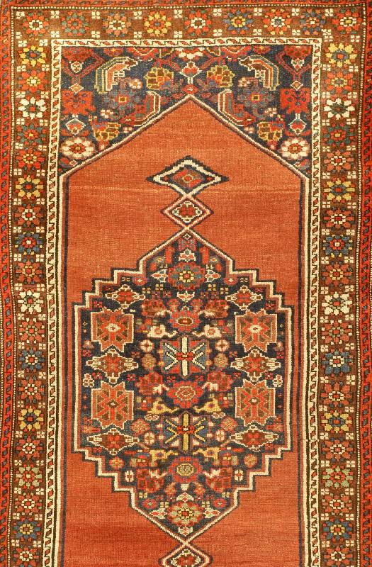 Kurde, um 1900, Wolle auf Wolle, ca. 205 x 107 cm, SchÄtzwert: 2800.- EURO, EHZ: 3, selte ner KnÜpfteppich. Museal.
