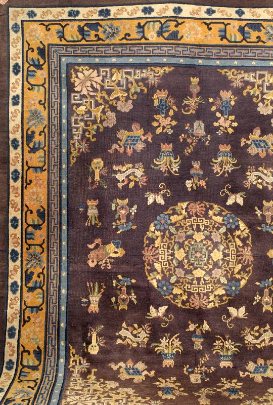 Peking Antik, China, um 1880, Wolle auf Baumwolle, ca. 356 x 276 cm, SchÄtzwert: 17500.- EURO, EHZ: 3 (altersbedingt in einen g uten ...
