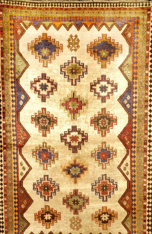 Gabbeh, Persien, ca. 70 Jahre, Wolle auf Wolle, ca. 215 x 129 cm, SchÄtzwert: 850.- EURO, EHZ: 4. SammelwÜrdig.