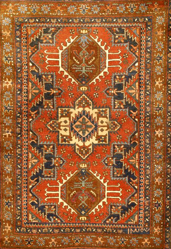 Garadje alt, Persien, um 1930, Wolle auf Baumwolle, ca. 138 x 99 cm, Schätzwert: 850.- EURO, EHZ: 4