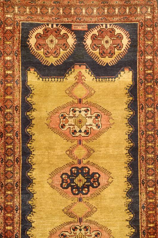 Azerbajan Antik, Rußland, um 1900, Wolle au f Baumwolle, ca. 403 x 143 cm, SchÄtzwert: 4900.- EURO, EHZ: 3 (Altersbedingt in einen gu ten ...
