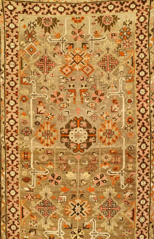 Kuba, Russland, um 1910, Wolle auf Wolle, ca. 192 x 106 cm, Schätzwert: 1400.- EURO, EHZ: 4-5, mit sog. Blattgabel Schirwan Motiv.