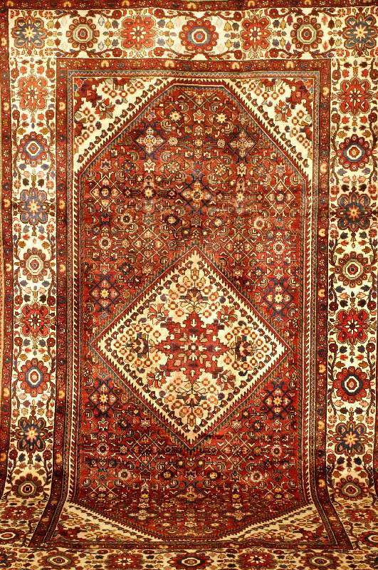 Hosseinabad alt, Persien, ca. 50 Jahre, Wolle auf Baumwolle, ca. 356 x 216 cm, SchÄtzwert: 1800.- EURO, EHZ: 2-3, schÖne glan zreiche Wolle. Die ...