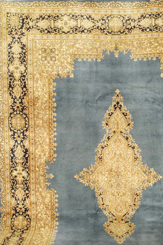 Kerman alt, Persien, ca. 50 Jahre, Wolle auf Baumwolle, ca. 400 x 280 cm, SchÄtzwert: 2500.- EURO, EHZ: 3, altersbedingt in einen gu ten Zustand, ...