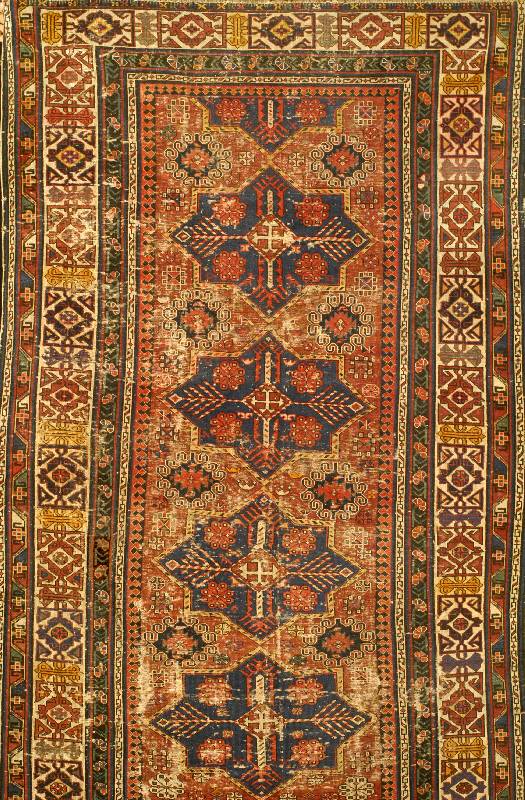 Schirwan Kuba alt, Kaukasus, um 1910/20, Wolle auf Wolle, ca. 227 x 139 cm, Schätzwert: 2800.- EURO, EHZ: 4-5, Selten mit Kufi Bordüre und vier ...