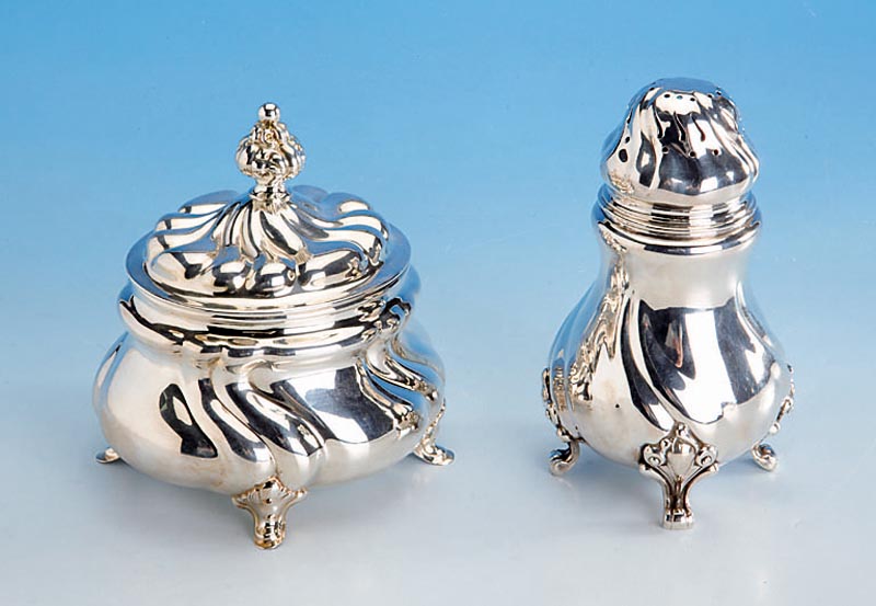 Bonbonniere, Bruckmann Heilbronn, 50er Jahre, 835er Silber, Rokokostil, goudroniert, ca. 295 g, H ca. 14 cm
