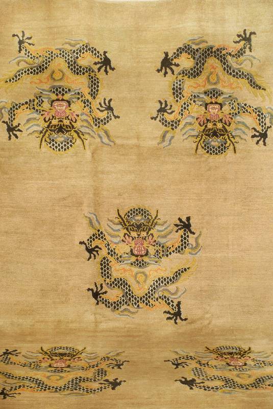 Drachenteppich, Mongolai, um 1920/30, Wolle auf Baumwolle, ca. 403 x 265 cm, SchÄtzwert: 11500.- EURO, EHZ: 3 (altersbedingt in einen g uten ...