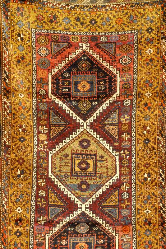 Y?r?k Antik, Türkei, um 1900, Wolle auf Wolle, ca. 203 x 110 cm, Schätzwert: 2200.- EURO, EHZ: 3, mit schöner kaukasischen Musteru ng, selten und ...