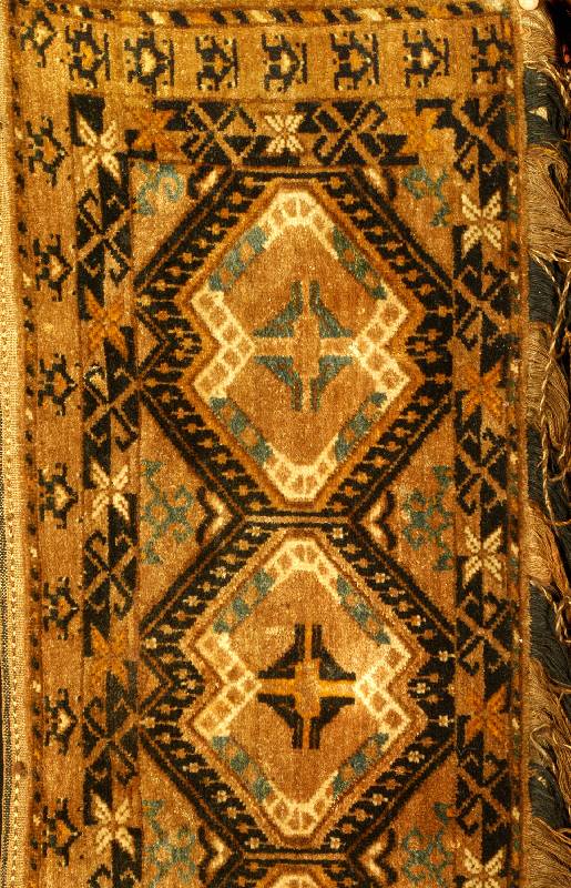 Beshir Torba, Turkmenistan, um 1920, Wolle auf Wolle, ca. 150 x 52 cm, Schätzwert: 1400.- EURO, EHZ: 2, sehr guter Zustand. Schöne Farbg estalt, ...