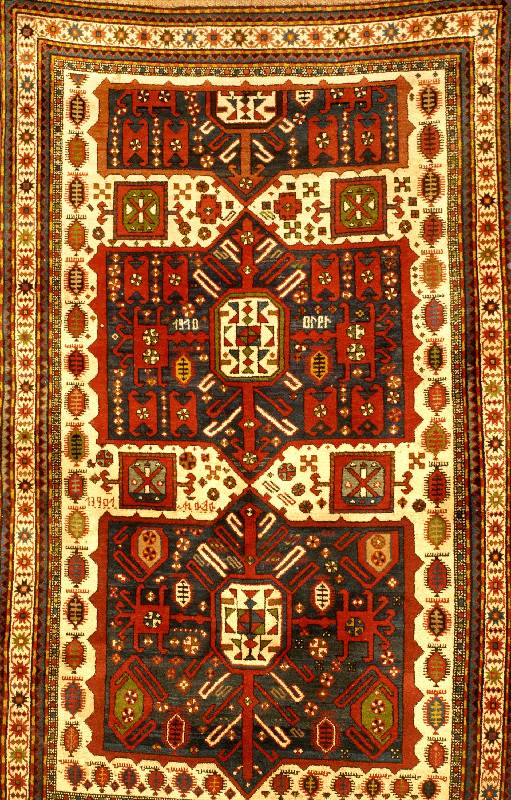 Kazak Antik (datiert 1910), Kaukasus, um 1910, Wolle auf Wolle, ca. 253 x 150 cm, Schätzwert: 14000.- EURO, EHZ: 2 (altersbeding t in einen sehr ...