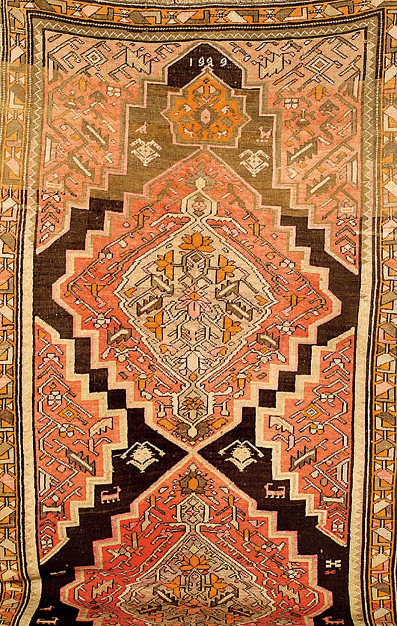 Karabagh, Russland, Wolle auf Wolle, ca. 291 x 141 cm, SchÄtzwert: 2800.- EURO, datiert 1920, EHZ: 3-4, sehr seltenes Format. schÖner Karabagh ...