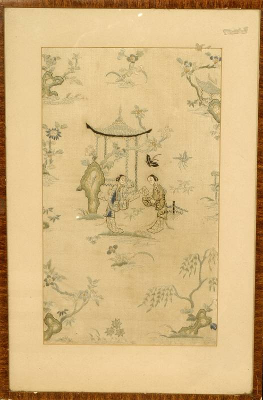 Seidenstickerei, China, um 1900, reine Naturseide, ca. 38 x 22 cm, SchÄtzwert: 1400.- EURO, EHZ: 3, eingerahmt