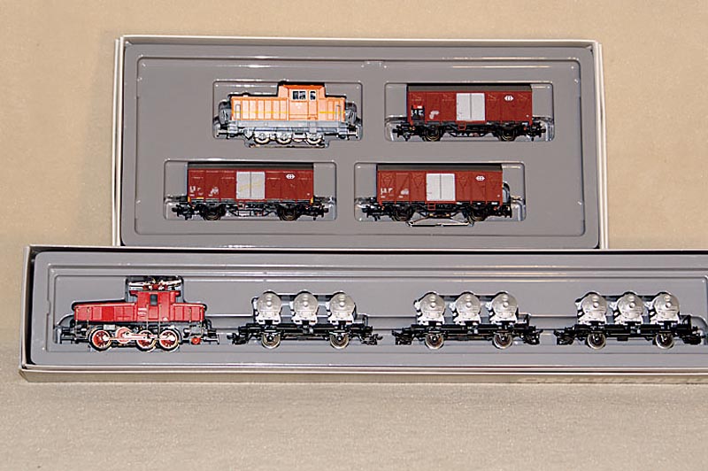 GÜterzug BR E 63 mit 3 BehÄlterwagen, MÄrklin, 1984, Spur HO, Nr. 2874, intakt, im orig. Karton, min. bespielt