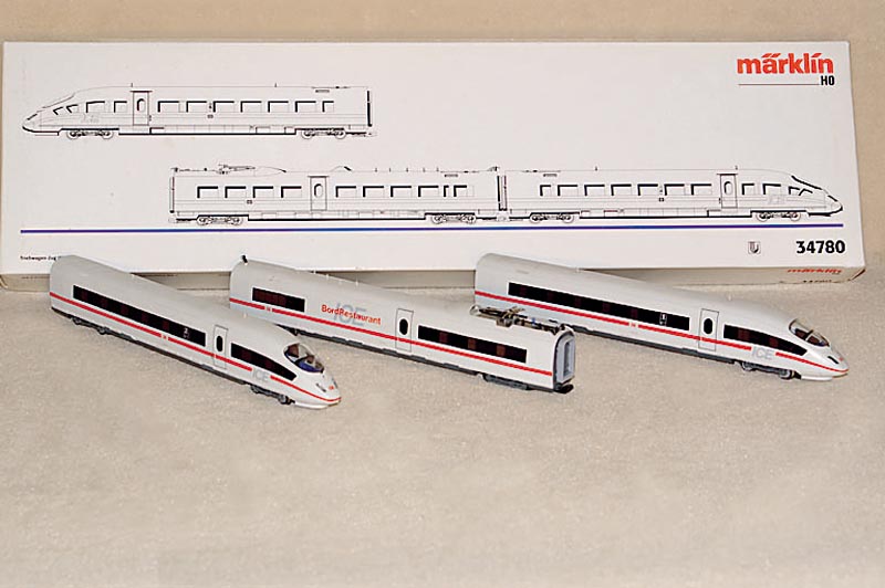 ICE-Zugpackung, MÄrklin, neueste Version, Spur HO, Nr. 34780, im orig. Karton, lt. Einl. intakt, sammelw.