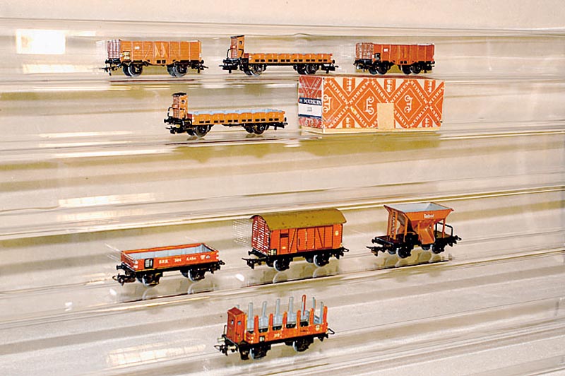 Konvolut MÄrklin-GÜterwagen, 40er/50er Jahre, Spur HO, best. aus: 364/8, 367/7, 372/7, 381/7, bespielt, guter Zustand, selten, sammelw.