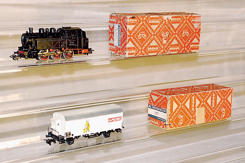 Dampflok MÄrklin, 50er Jahre, Spur HO, TM 800, (3004), Version 4, im orig. Karton, intakt, altersbed. sehr guter Zustand, selten, sammelwÜrdig