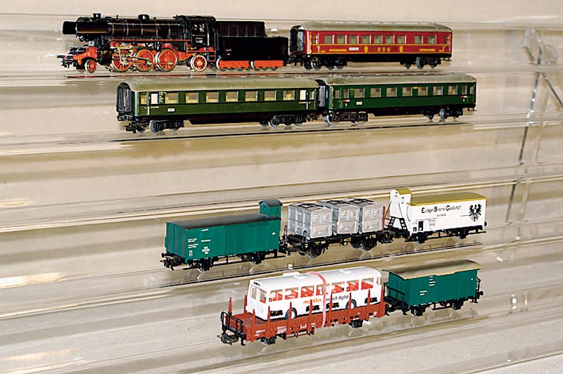 Konvolut MÄrklinwagen, Überw. 80er Jahre, Spur HO, best. aus: Nr. 4614.1, 4434, 2 x 4685, 4782, 4679, Containerwagen, 4765, 4693, 4714, Überw. ...