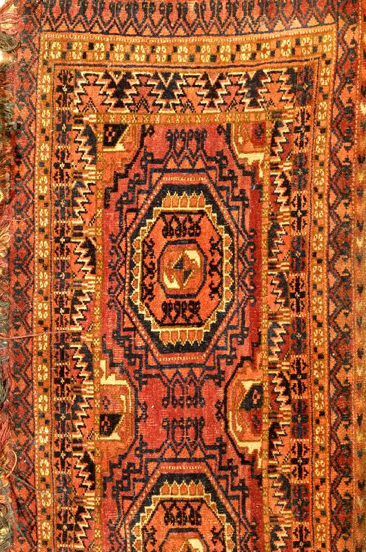Torba Antik, Turkmenistan, um 1900, Wolle auf Wolle, ca. 91 x 41 cm, SchÄtzwert: 1100.- EURO, EHZ: 2-3