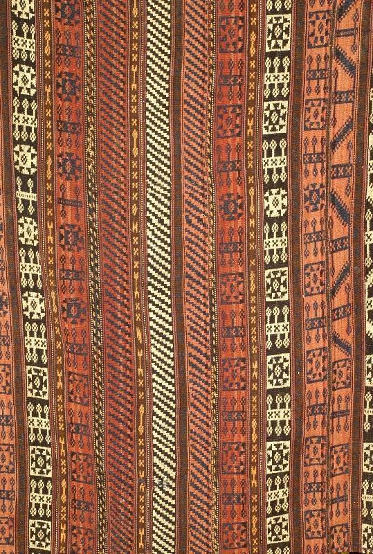 Kordi alt, Persien, um 1940, Wolle auf Wolle, ca. 185 x 152 cm, SchÄtzwert: 1200.- EURO, EHZ: 3