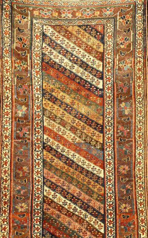 Streifen Gendje Antik, Südrussland Zentralka ukasus, 19. Jahrhundert, Wolle auf Wolle, ca. 431 x 125 cm, Schätzwert: 8500.- EURO, EHZ: 3- 4, ...