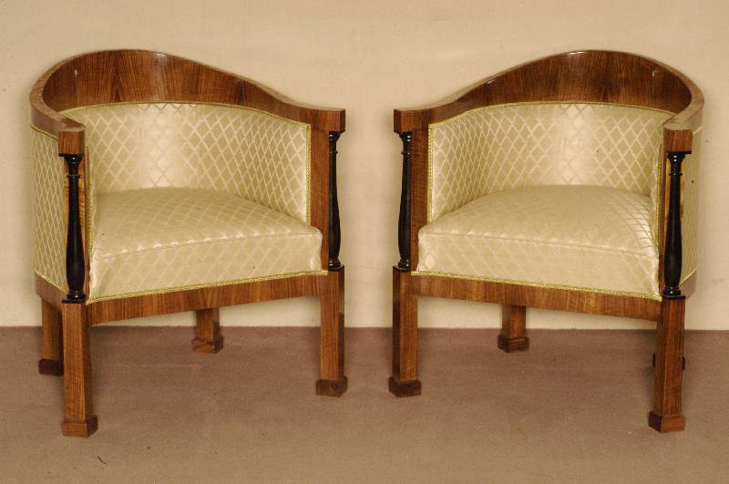 Empirestilsessel, Frankreich, nach dem Vorbild von 1810/15, Korpus Weichholz/Buche, sehr dickes Palisander- und Wurzelnußfurnier, elegant, ...