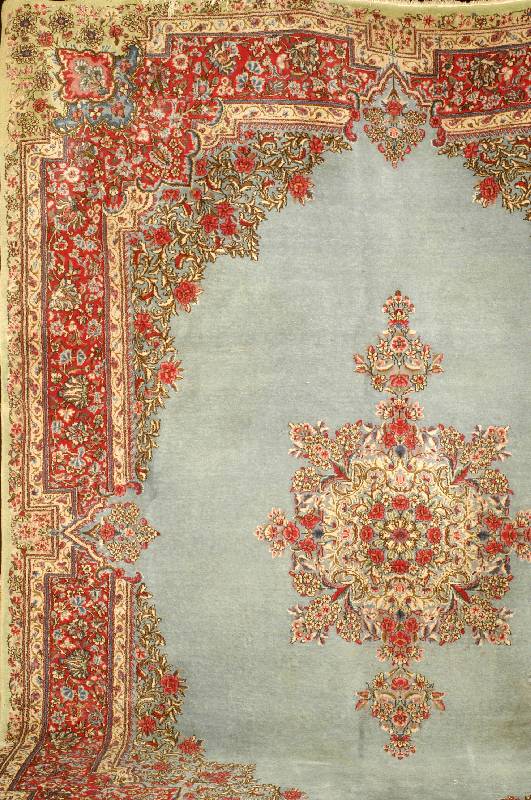 Kerman Lawar alt, Persien, ca. 60 Jahre, Wolle auf Baumwolle, ca. 370 x 280 cm, Schätzwert: 3400.- EURO, EHZ: 3 (altersbedingt in einen guten ...