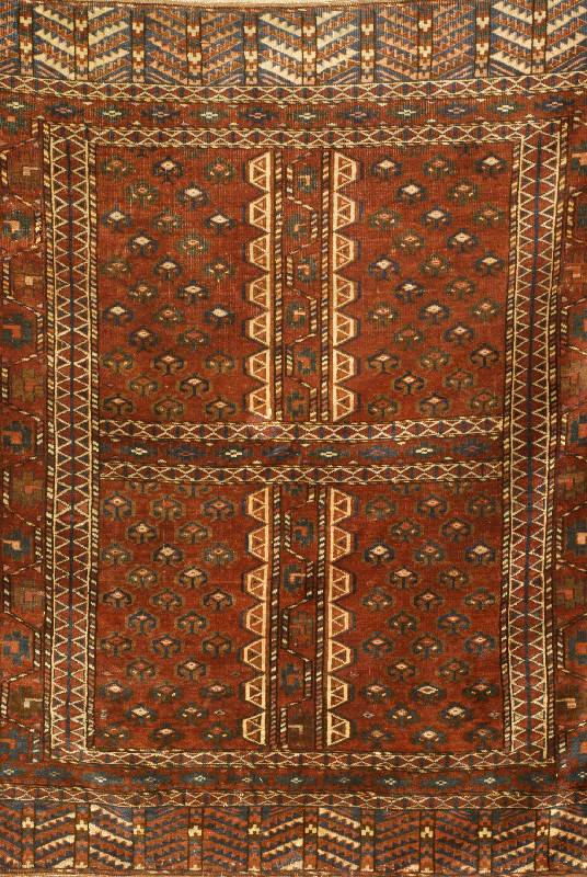 Yomuth-Engsi, Turkmenistan, um 1900, Wolle auf Wolle, ca. 156 x 130 cm, Schätzwert: 2500.- EURO, EHZ: 3 (altersbedingt in einen gu ten ...