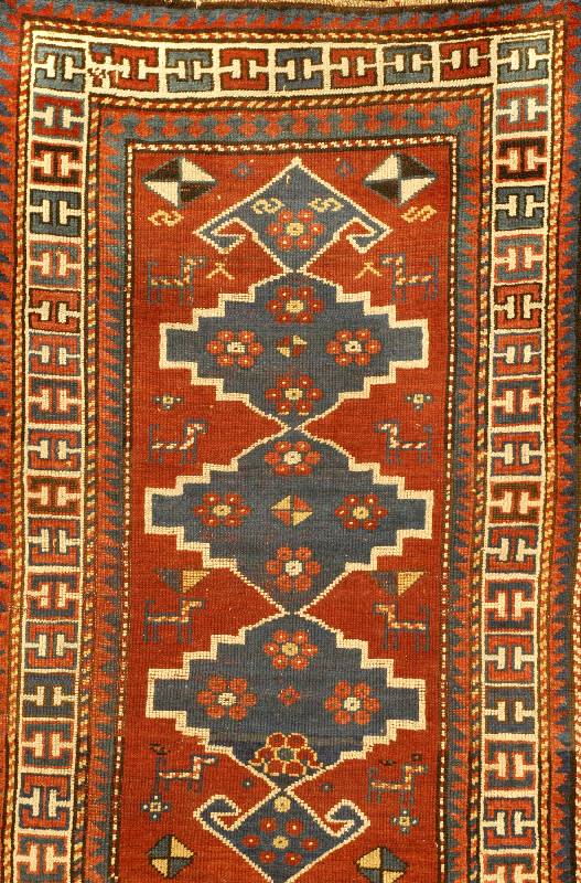 Kazak Antik, Kaukasus, um 1900, Wolle auf Wolle, ca. 142 x 89 cm, Schätzwert: 1800.- EURO, EHZ: 4, seltenes Ma?, Pflanzenfarben, se lten und ...