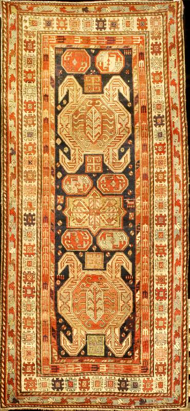 Lenkoran Antik, Südrussland Ostkaukasus, 19. Jahrhundert antik, Wolle auf Wolle, ca. 253 x 118 cm, Schätzwert: 9500.- EURO, EHZ: 4, Selte nes Ma? ...