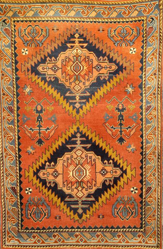 Khotan Alt, Turkestan, um 1930, Wolle auf Wolle, ca. 146 x 99 cm, Schätzwert: 1400.- EURO, EHZ: 3, schöne freundliche Farbgestalt, mit einen ...