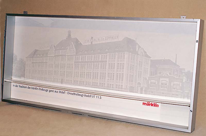 Vitrine fÜr VT 11.5., MÄrklin, 1990, Metalltechnologie, ca. 55 x 117 cm, in sehr gutem Zustand